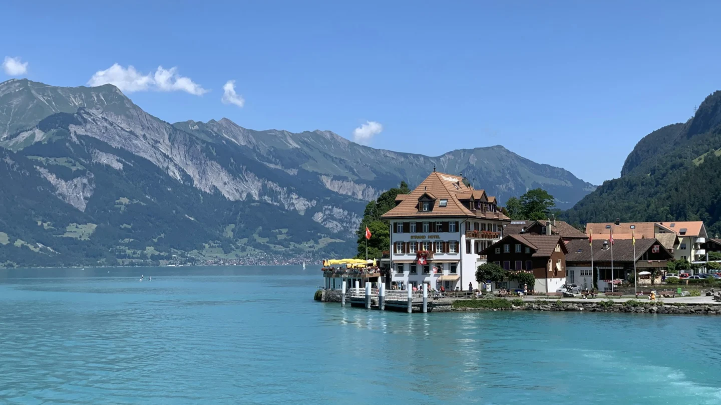 Lake Brienz landscape